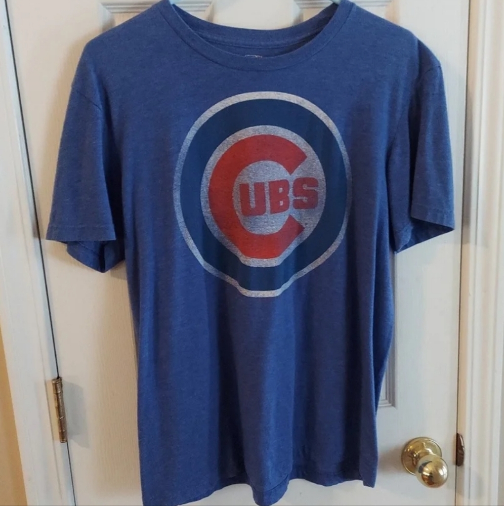 Chicago Cubs Baseball Scrum T-Shirt Blue Fade Men's MEDIUM Vintage EUC!